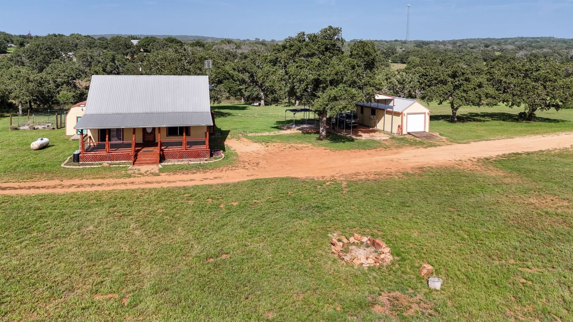 27 acres in Llano County