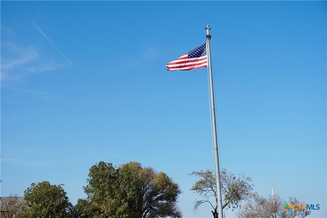 57 acres in Williamson County