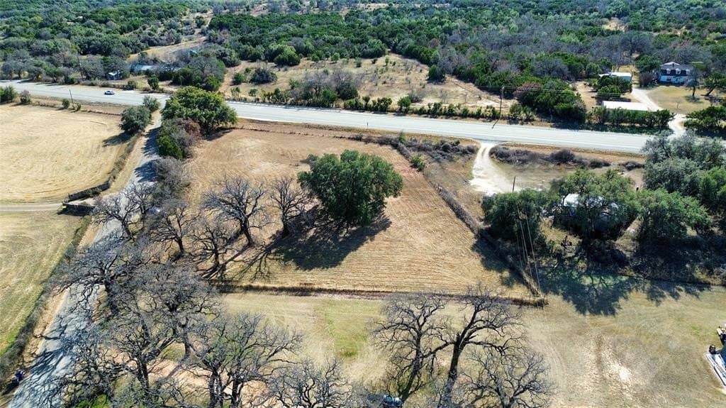 1.5 acres in Somervell County