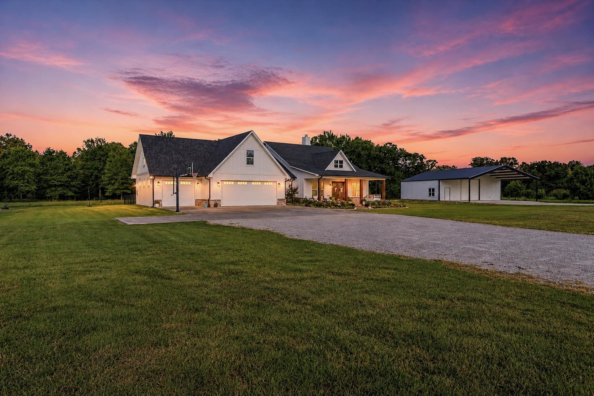 16.89 acres in Upshur County