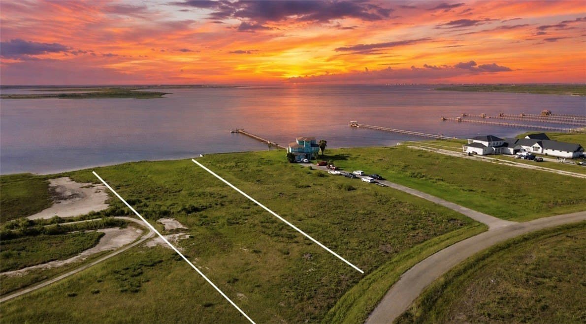 1.29 acres in Aransas County