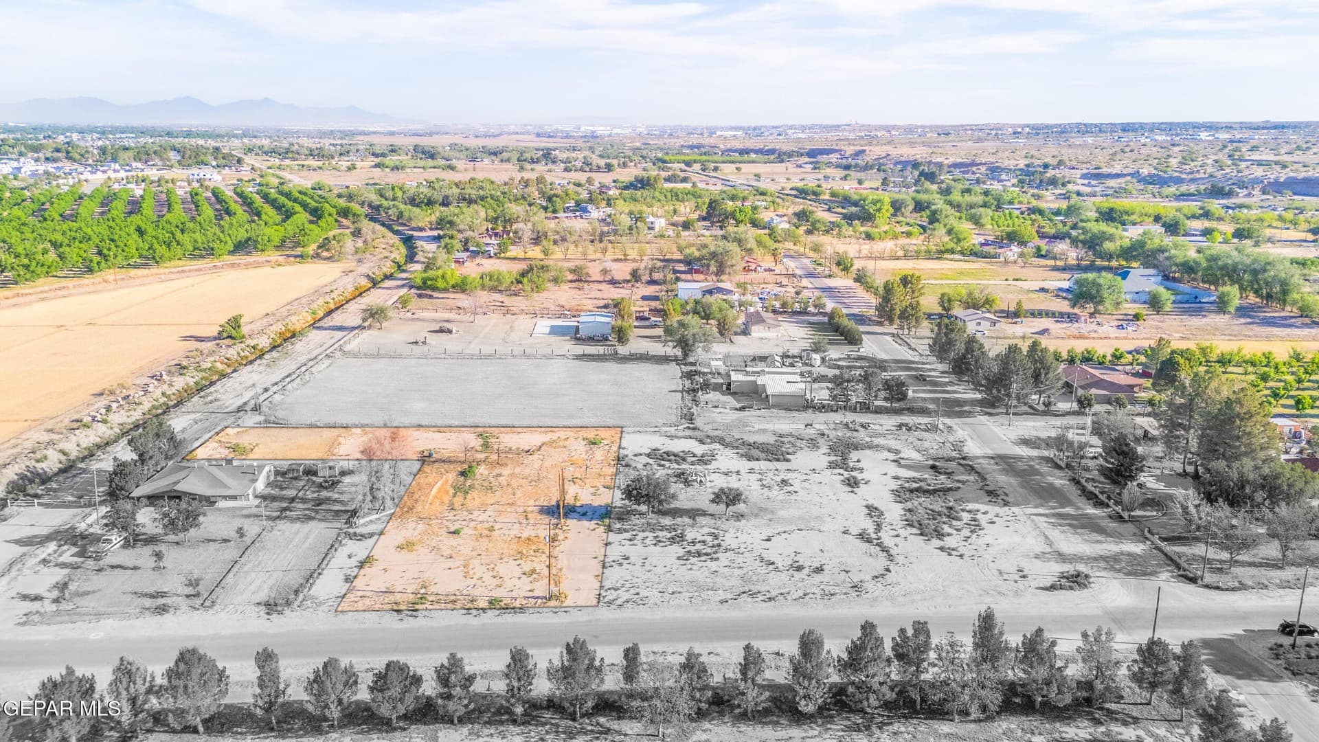 0.9 acres in El Paso County