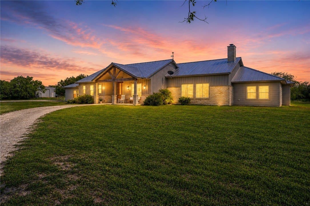 10.1 acres in San Patricio County