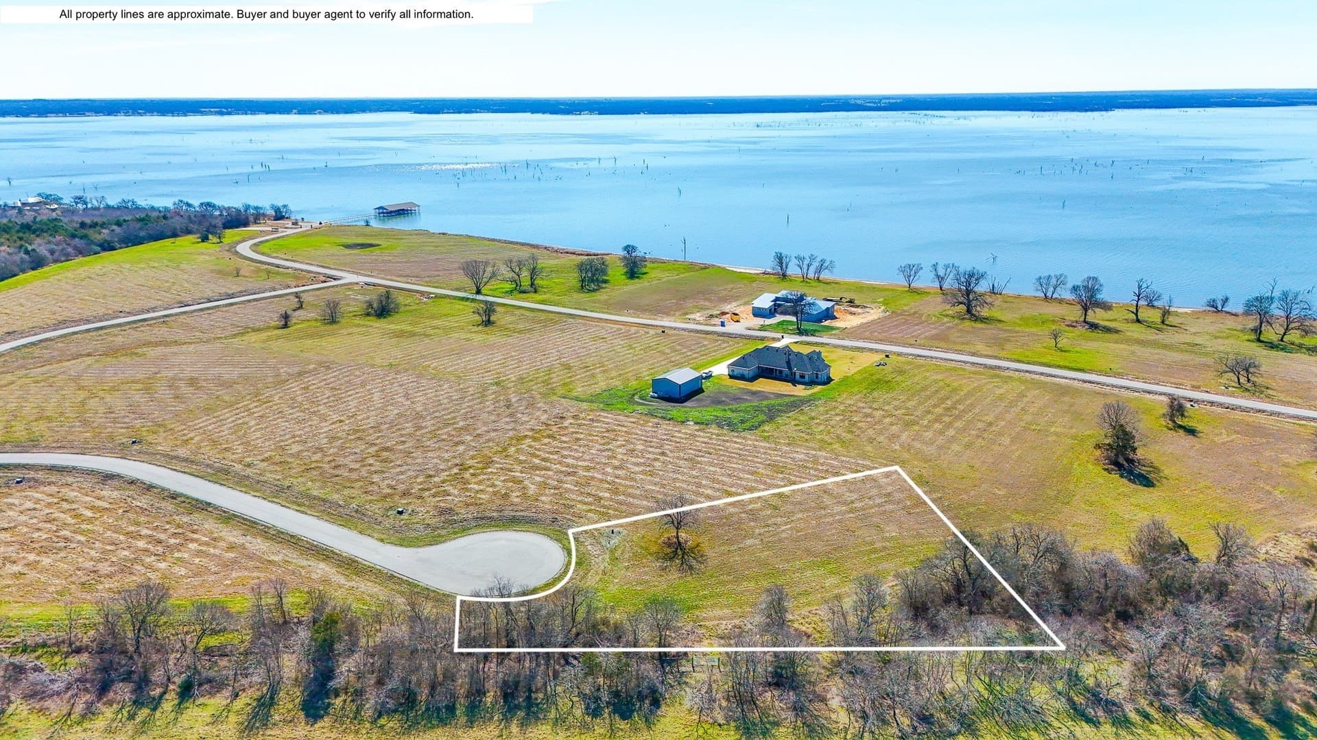 1.01 acres in Navarro County