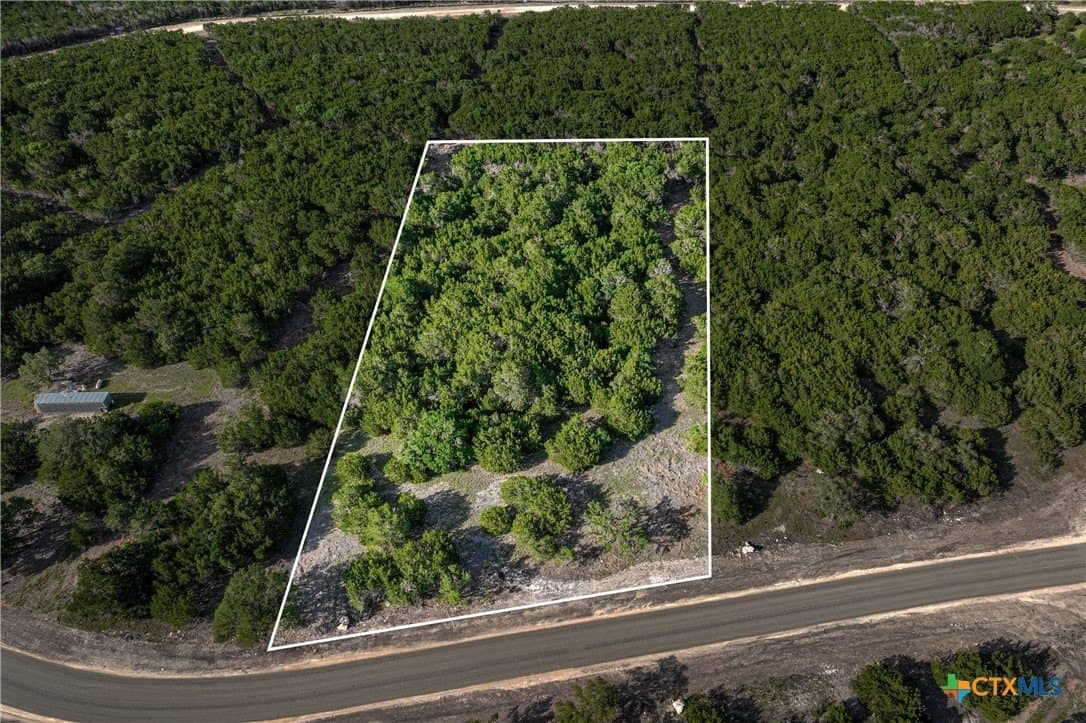 3.01 acres in Burnet County
