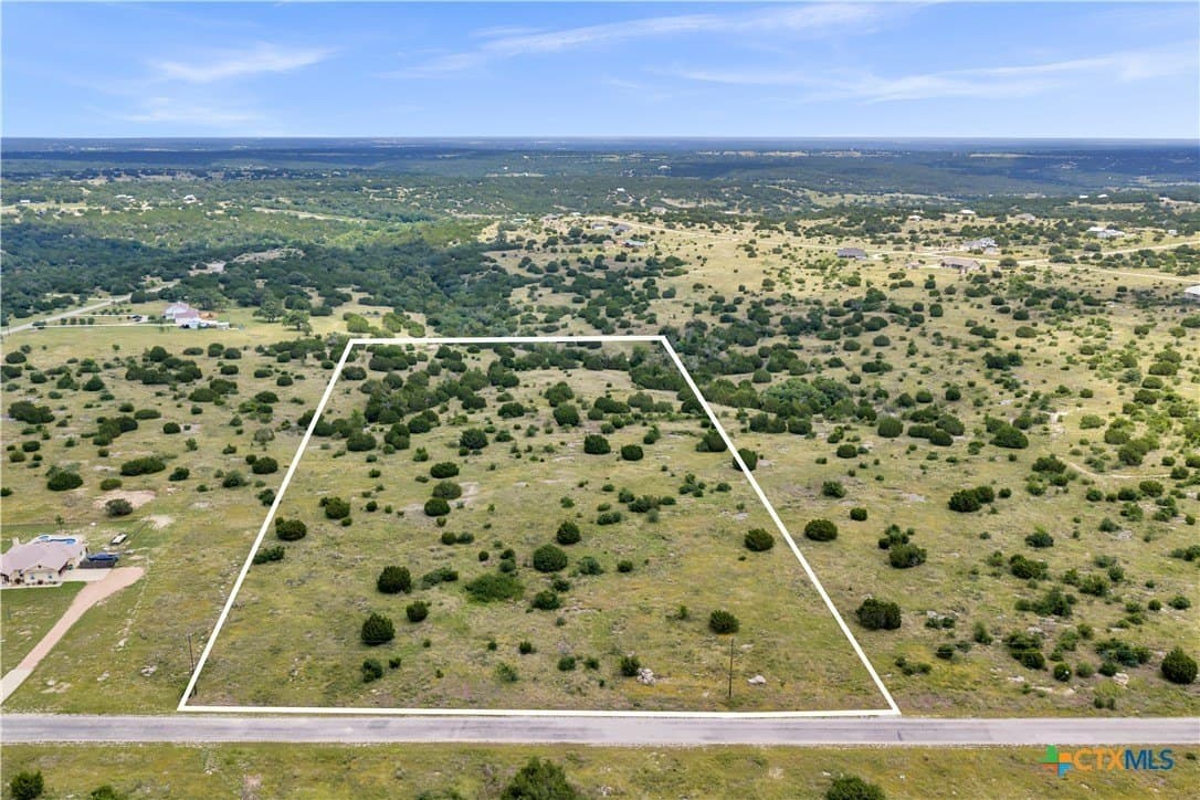 10 acres in Burnet County