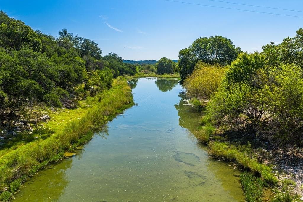 136.4 acres in Sutton County