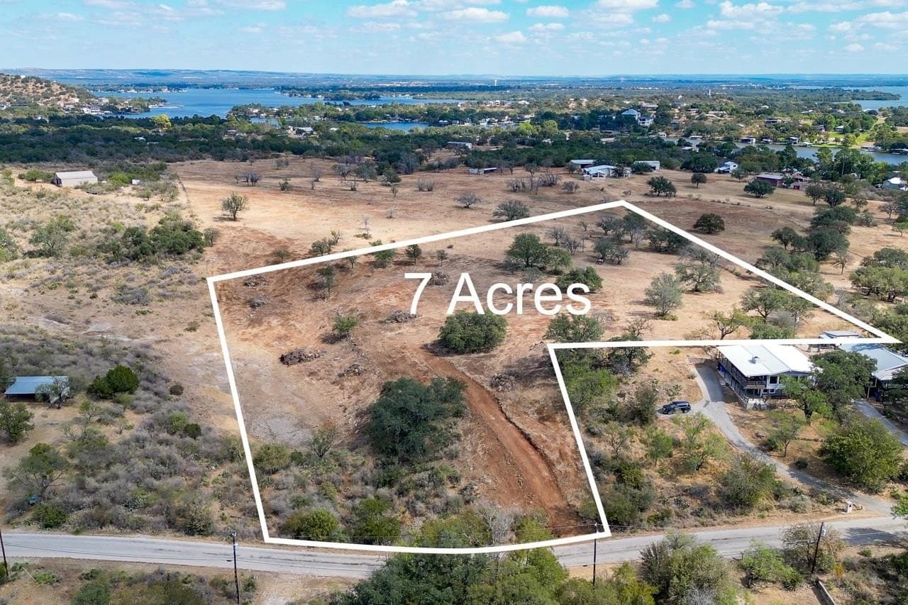 7 acres in Llano County