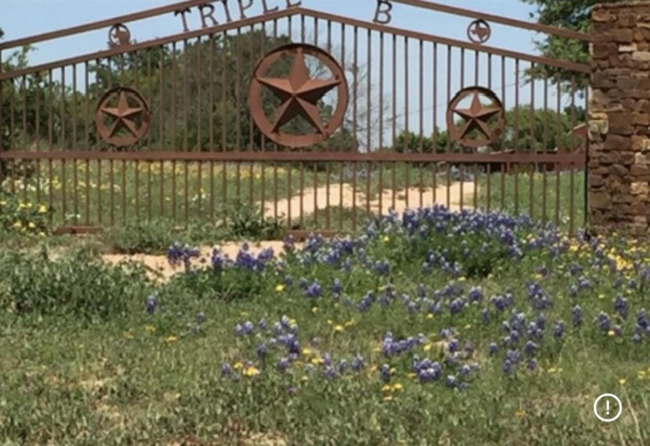 101.5 acres in San Saba County