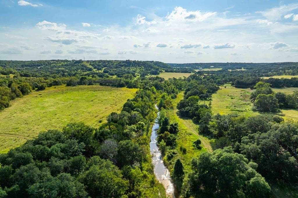200 acres in Kendall County