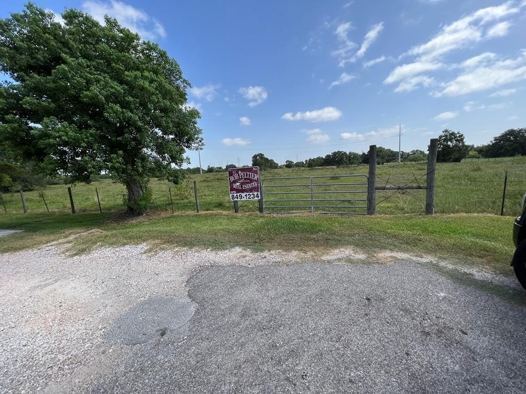 24 acres in West Columbia County