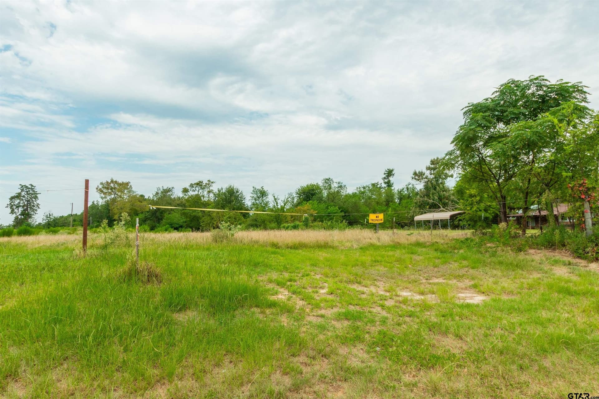 24.99 acres in Upshur County