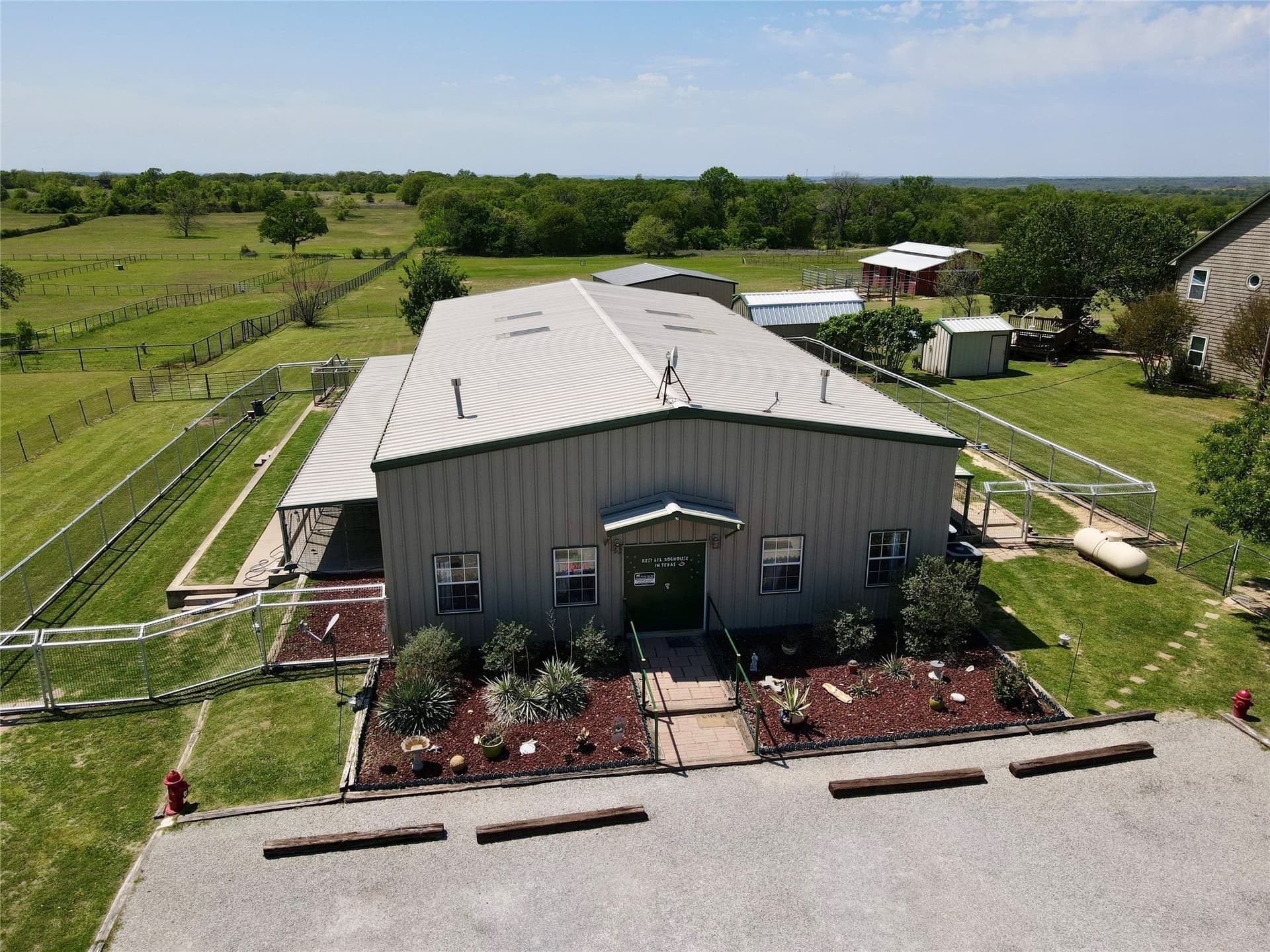 10 acres in Parker County