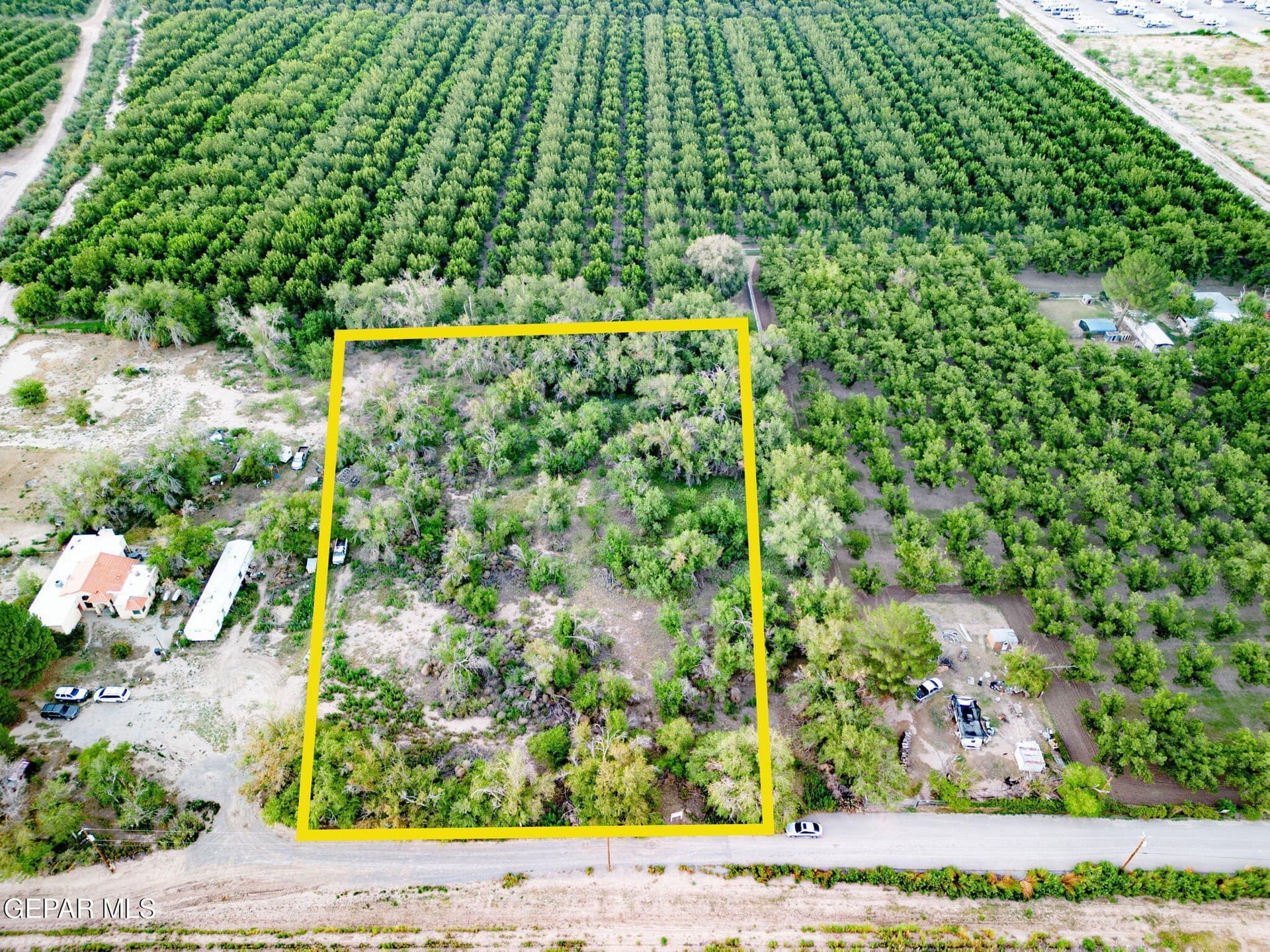 2.4 acres in El Paso County