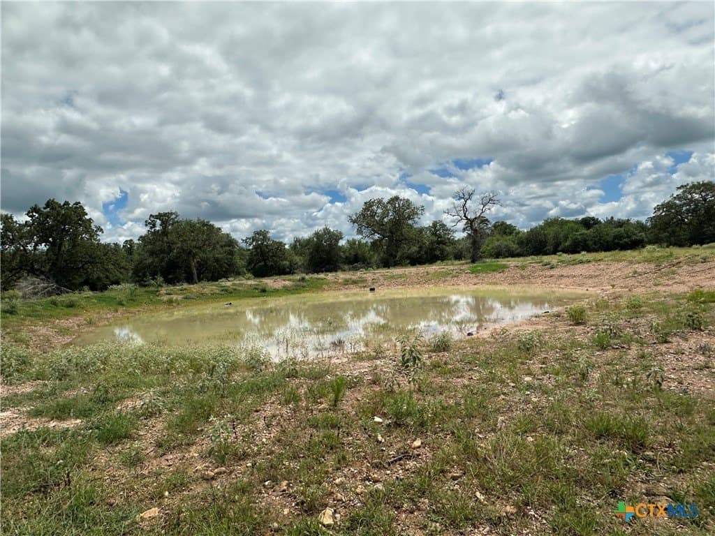 23.71 acres in Victoria County