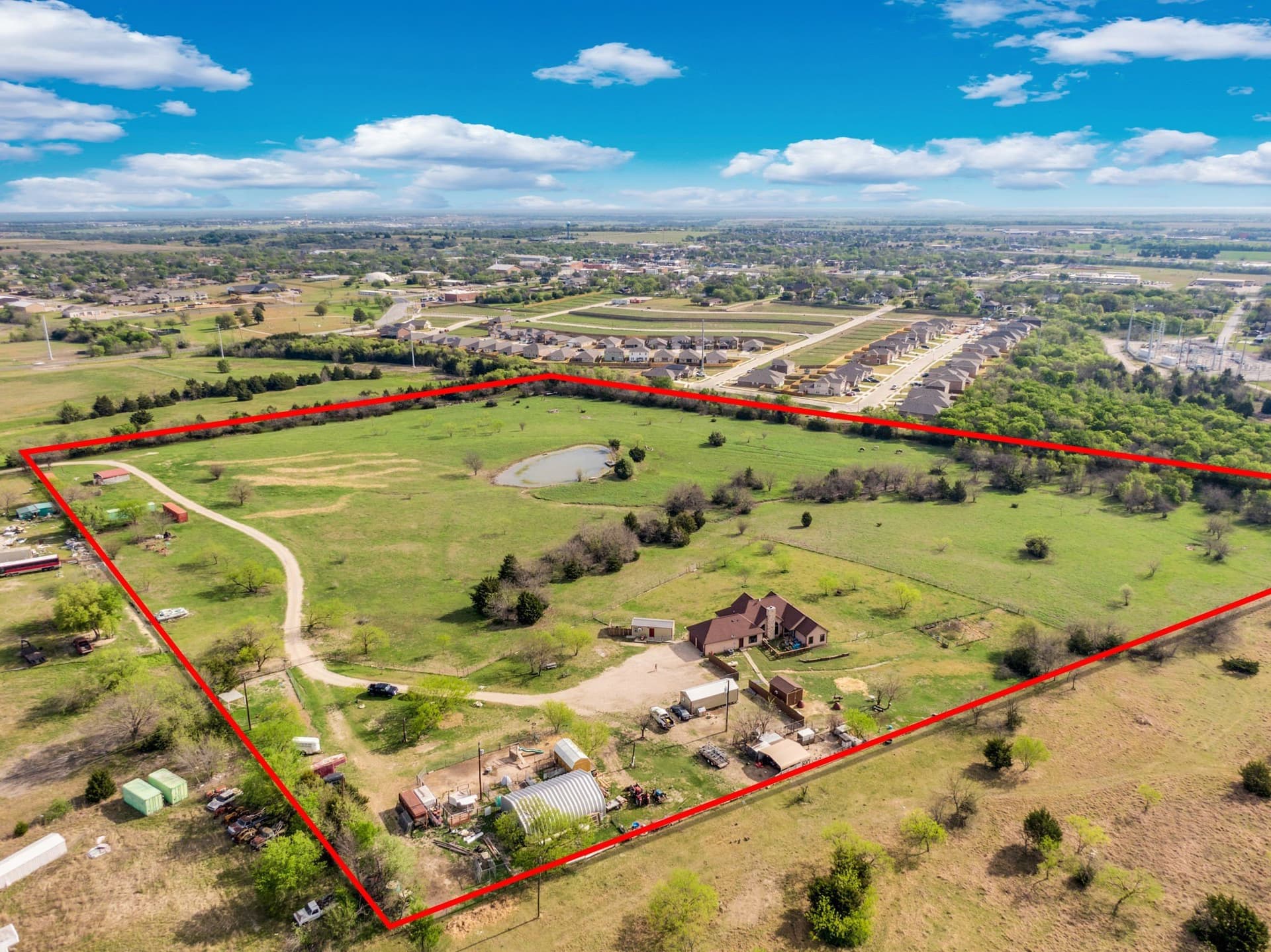21.86 acres in Ellis County