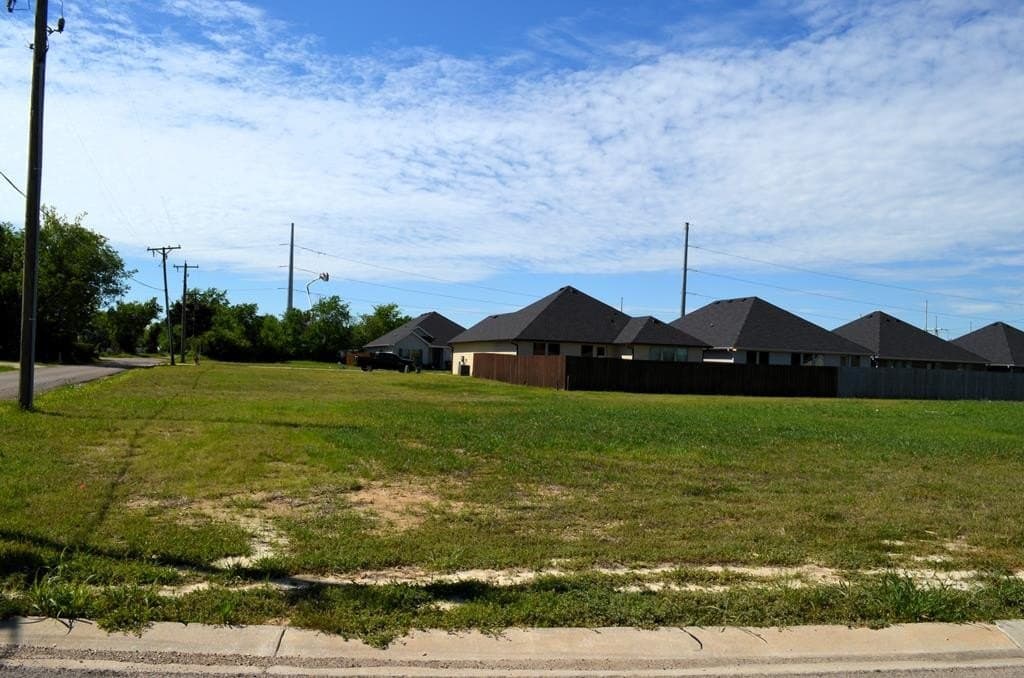 0.13 acres in Kaufman County