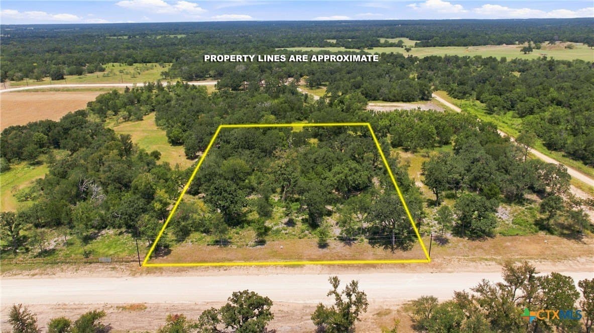 3 acres in Milam County