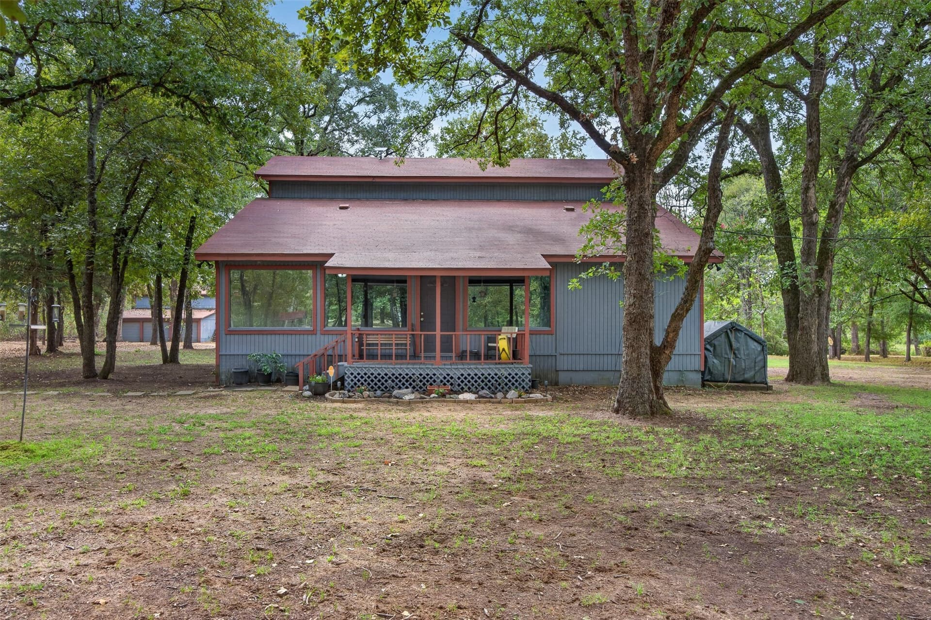 40.7 acres in Henderson County