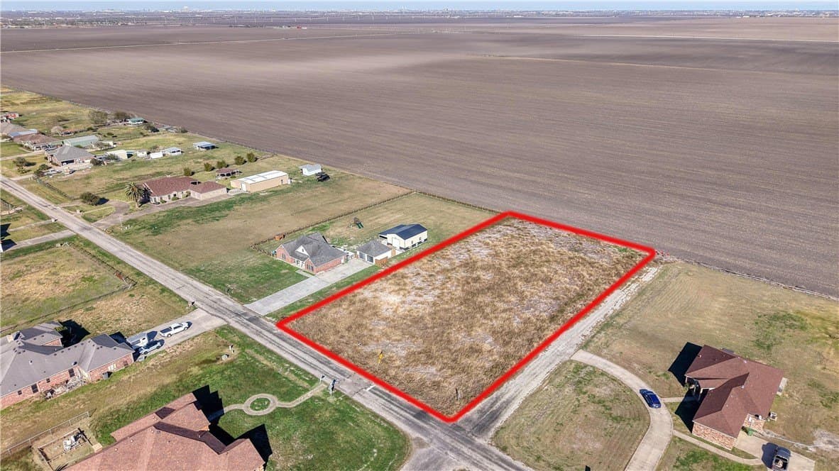 1.01 acres in Nueces County