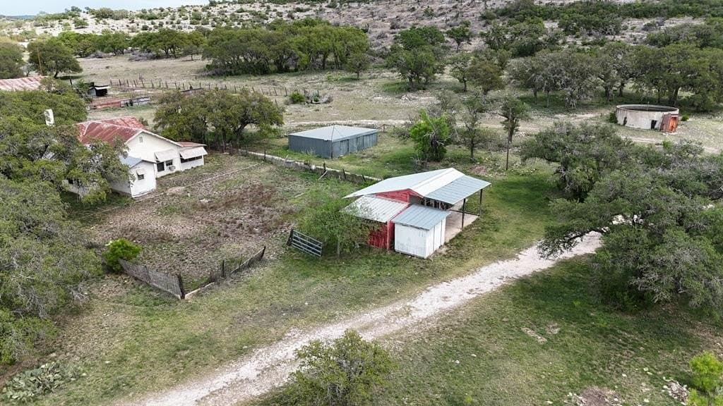155 acres in Edwards County