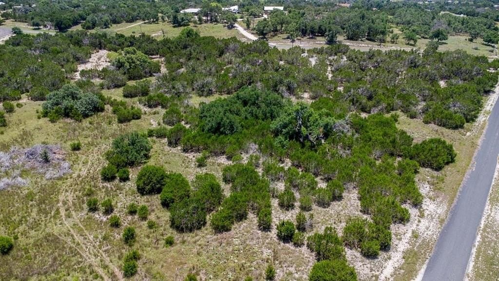 6.77 acres in Kerr County