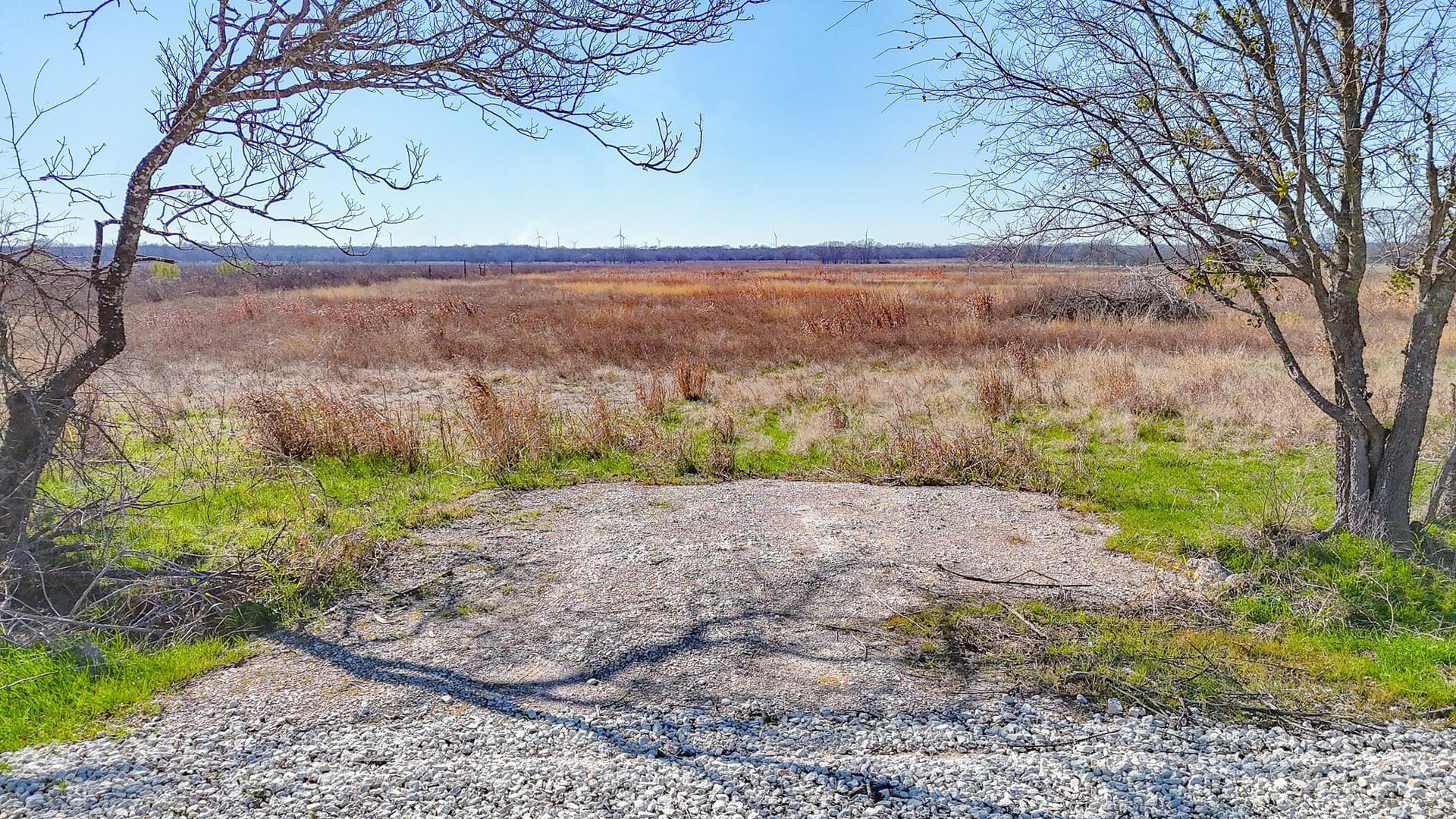 12.7 acres in Navarro County
