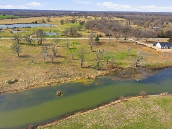 2.2 acres in Hopkins County