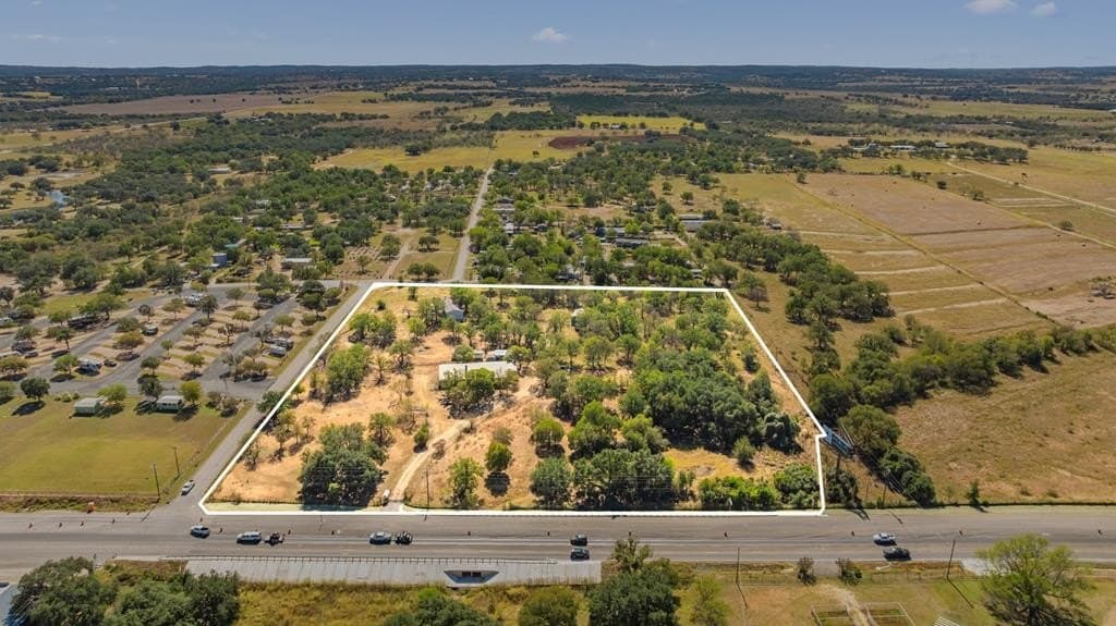 10.68 acres in Gillespie County