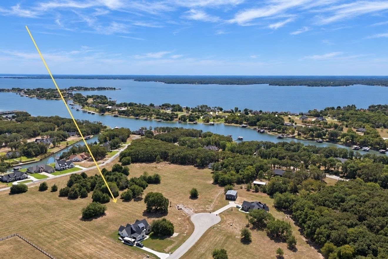 1.04 acres in Navarro County