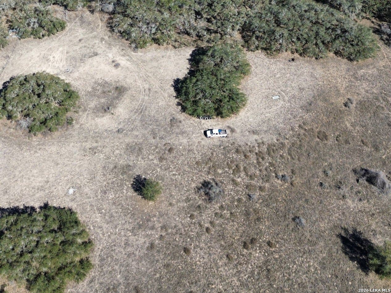 7 acres in Atascosa County