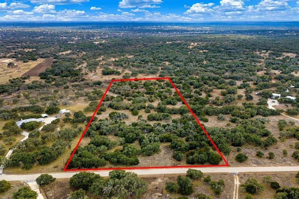 10.03 acres in Kerr County