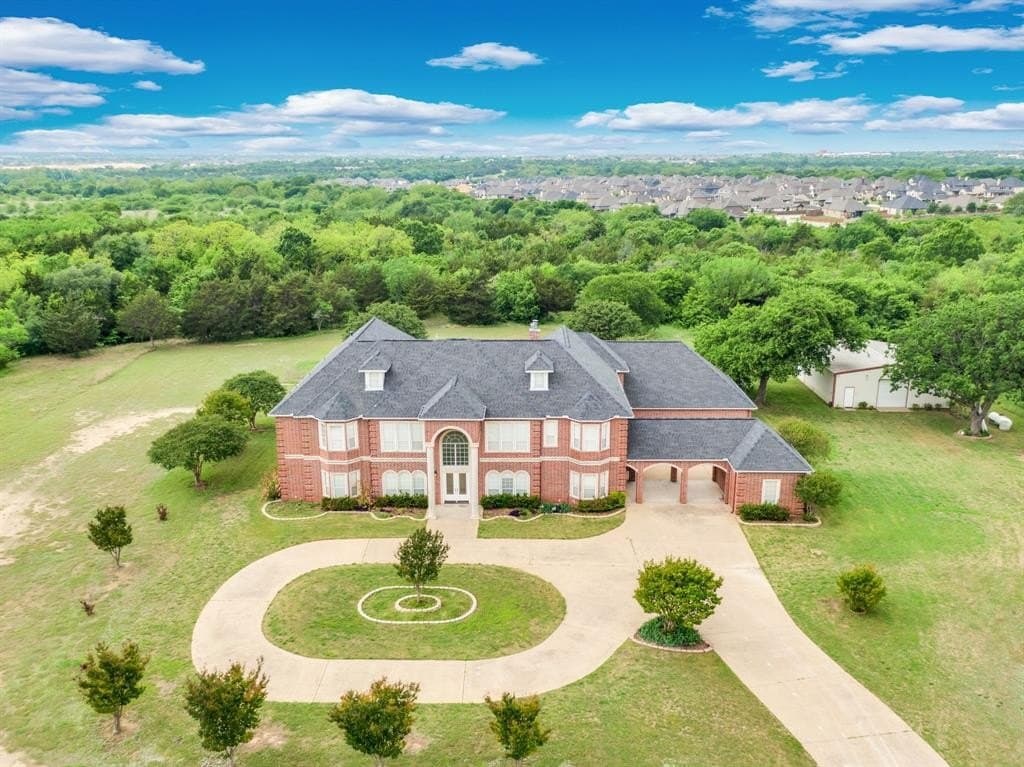 14 acres in Ellis County