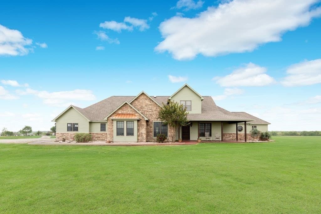 49 acres in Ellis County