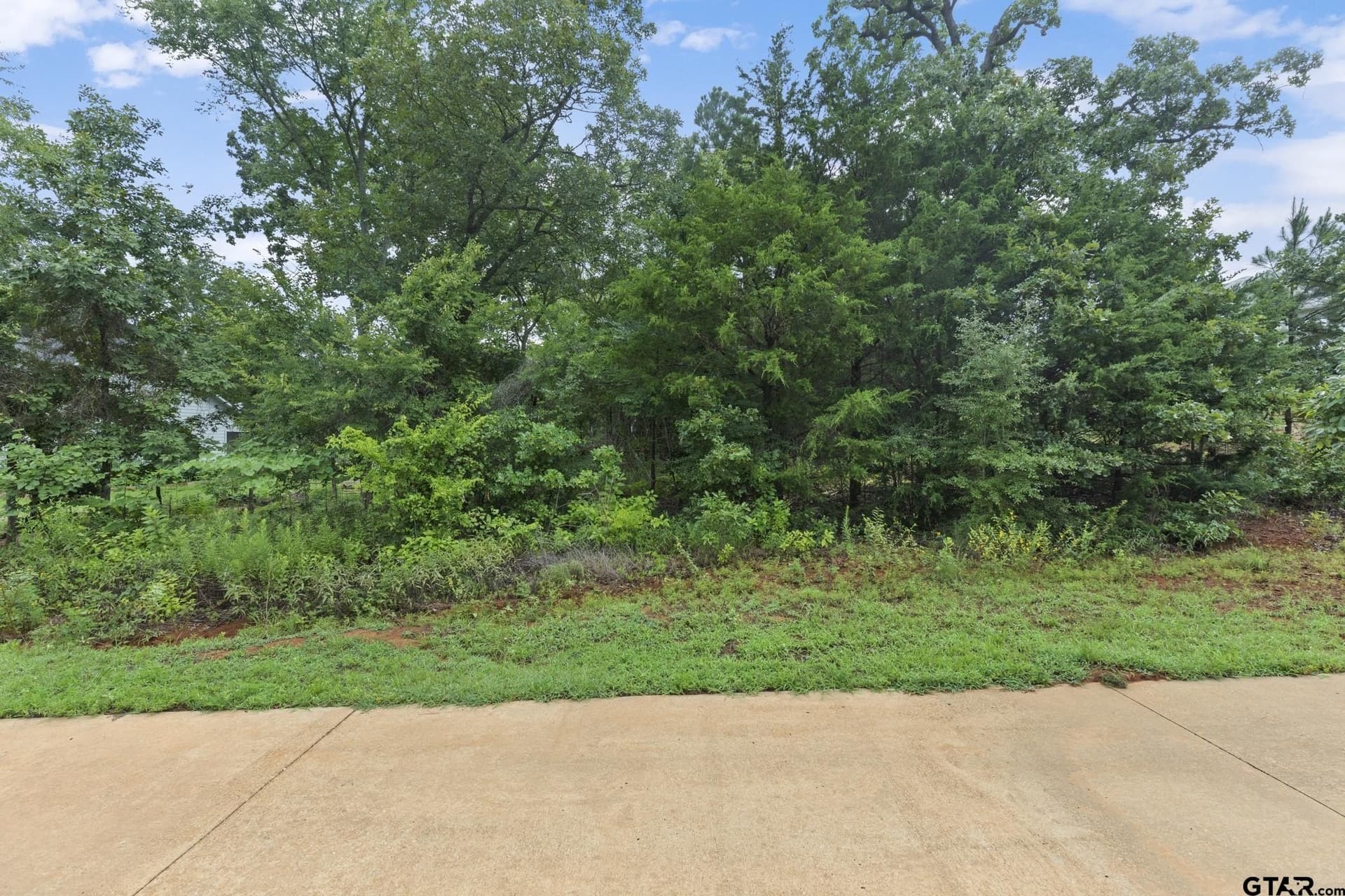 0.5 acres in Smith County