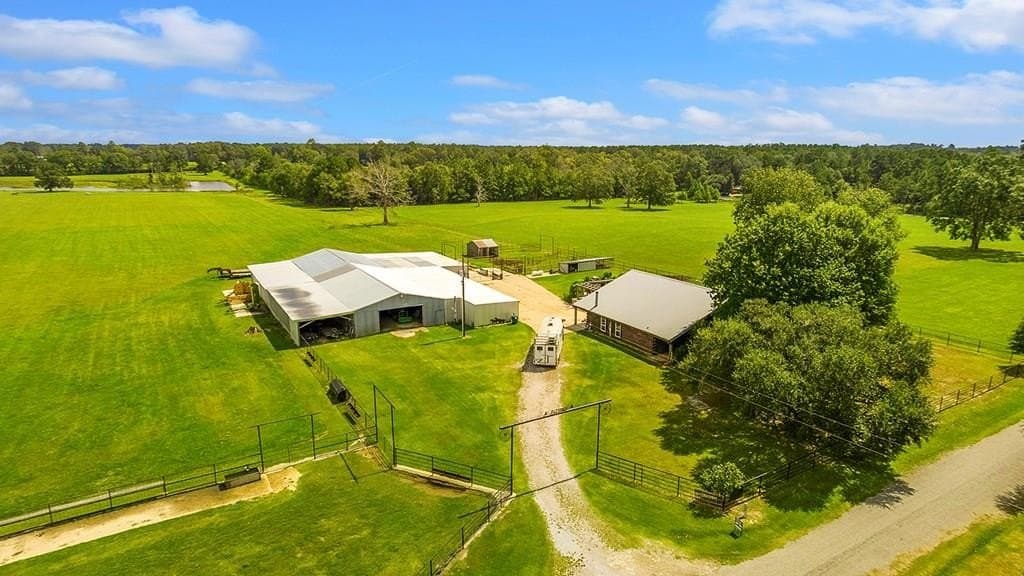 32.7 acres in Texas County