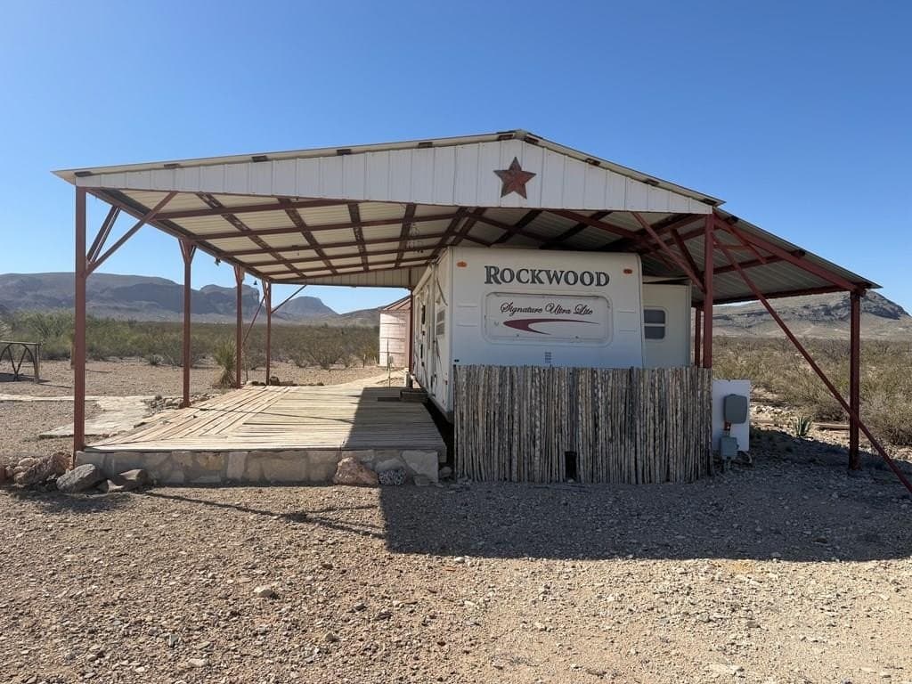 20 acres in Brewster County