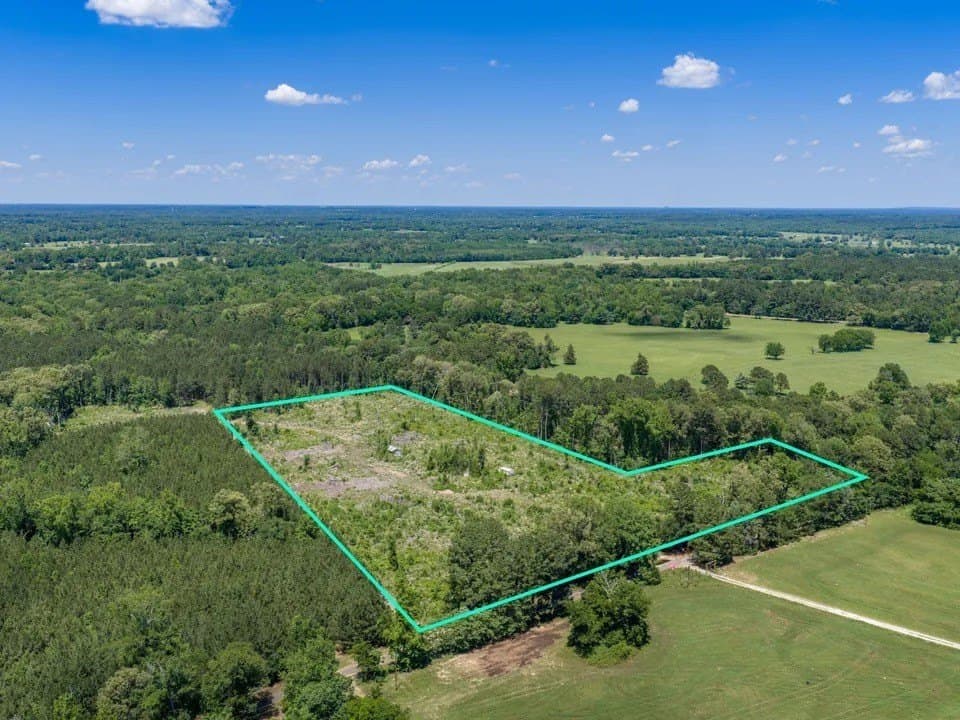 10.37 acres in Upshur County