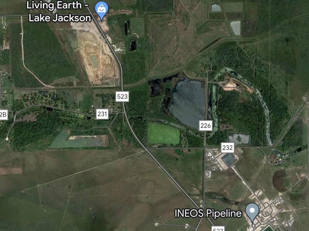 40.61 acres in Angleton County