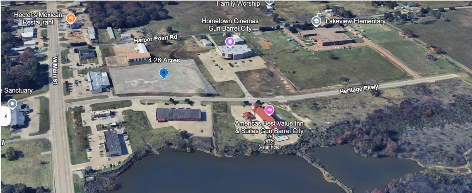 4.26 acres in Henderson County