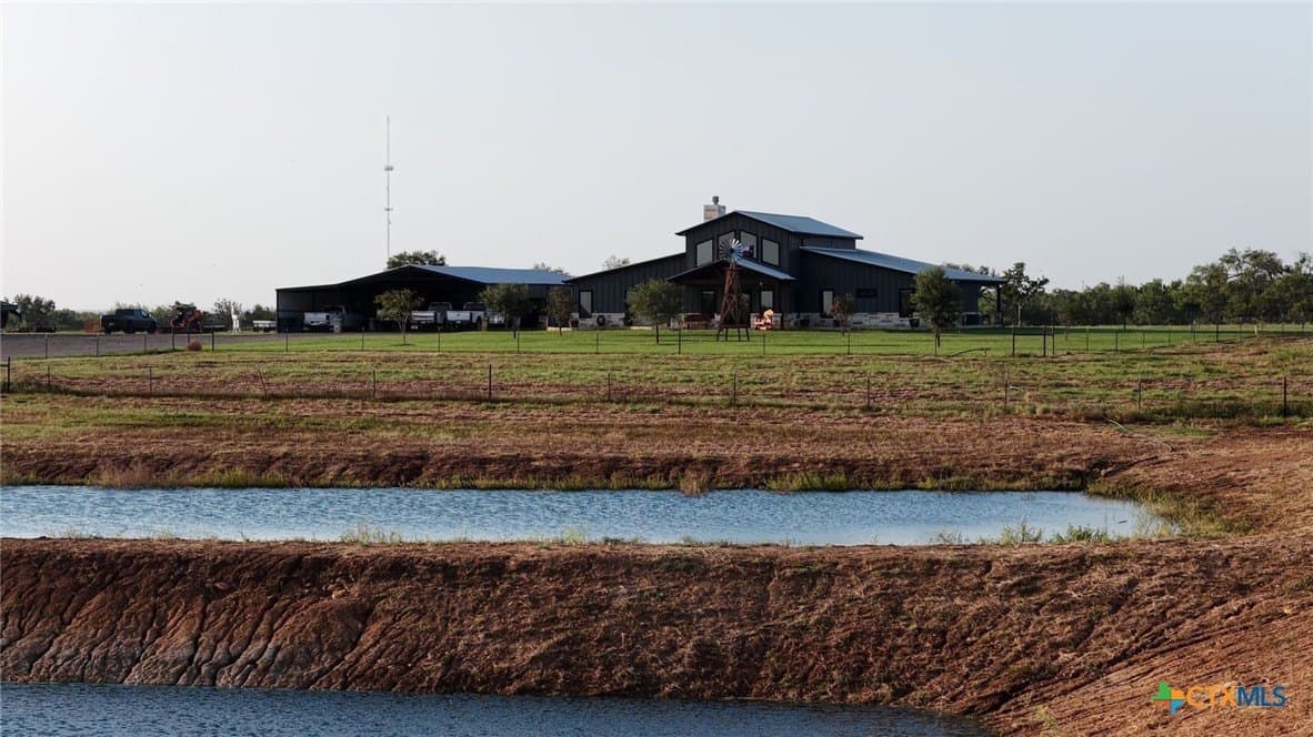 18 acres in Bexar County
