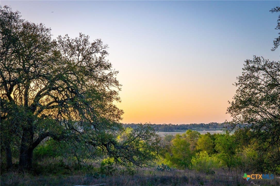 11.77 acres in Comal County
