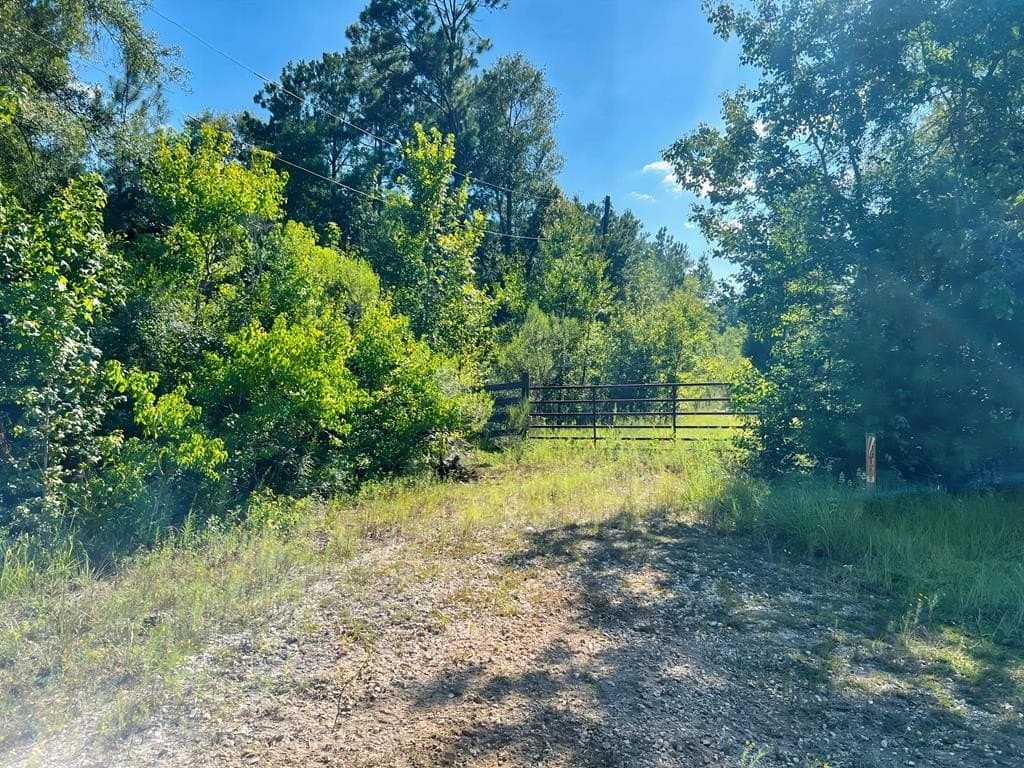 10.06 acres in Texas County