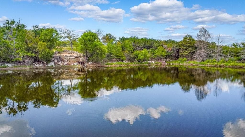 138 acres in Kerr County