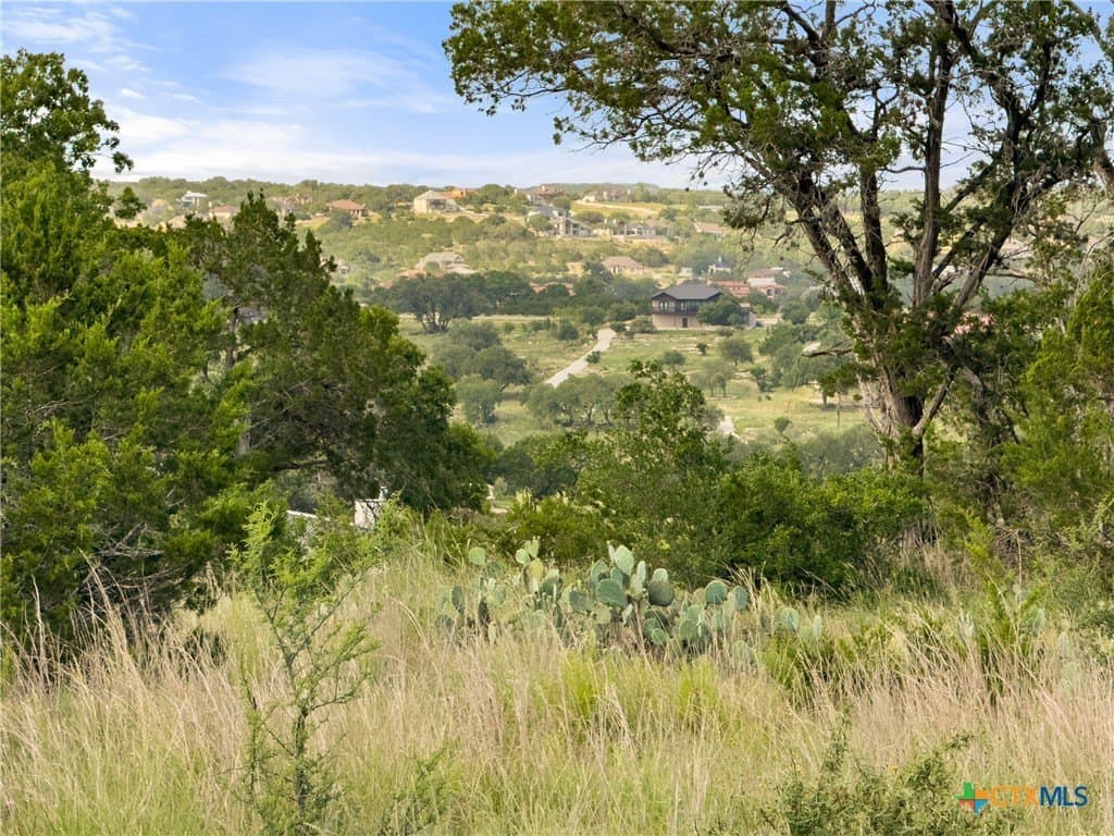 1.22 acres in Comal County