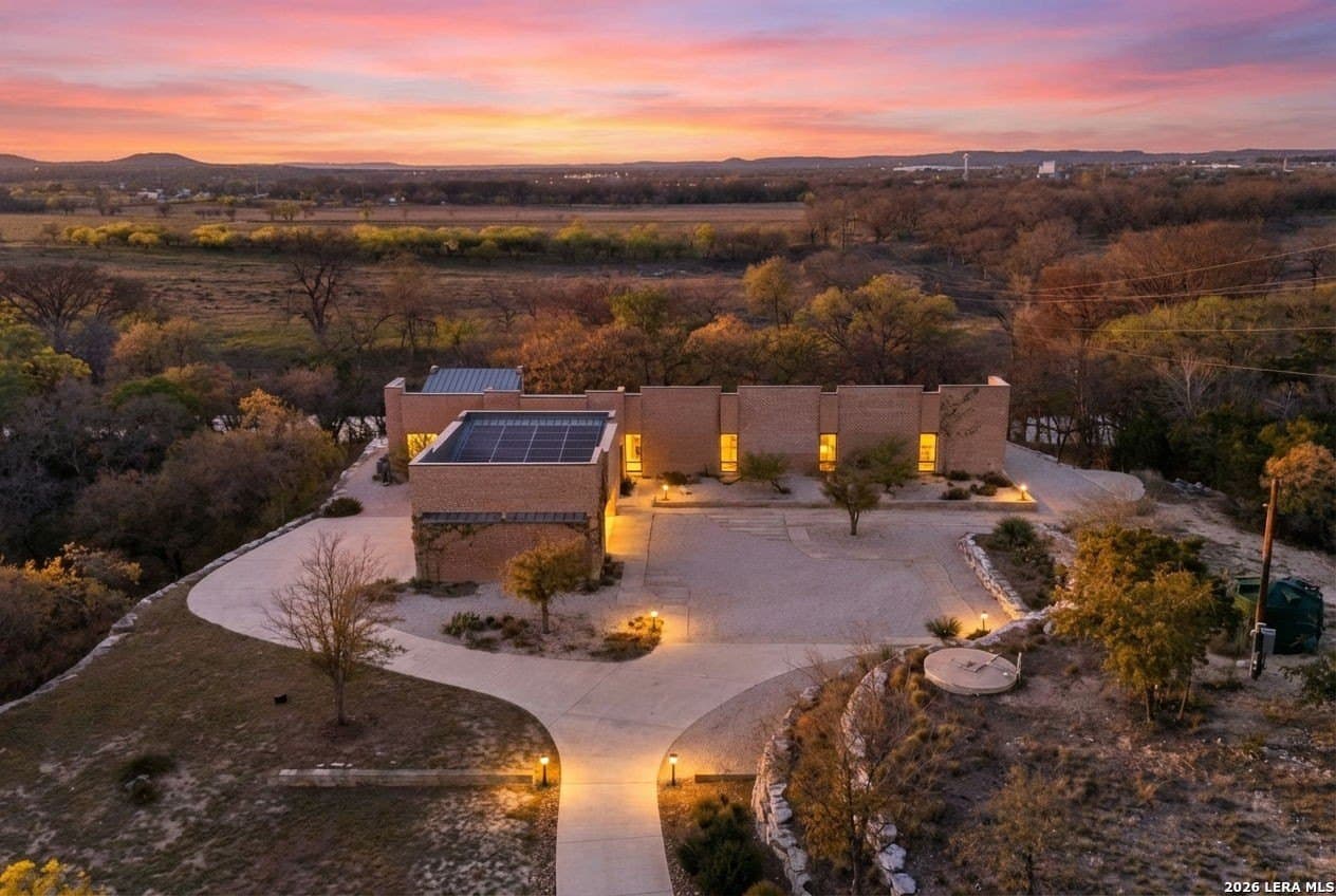 12.38 acres in Kendall County