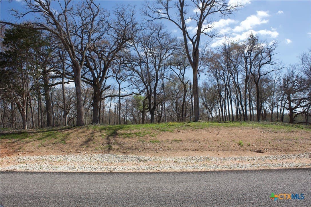 3 acres in Milam County