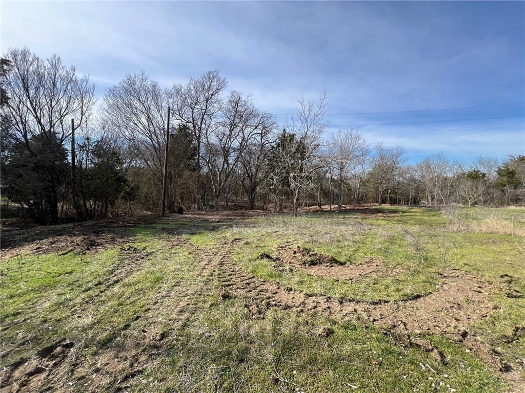 1.02 acres in McLennan County