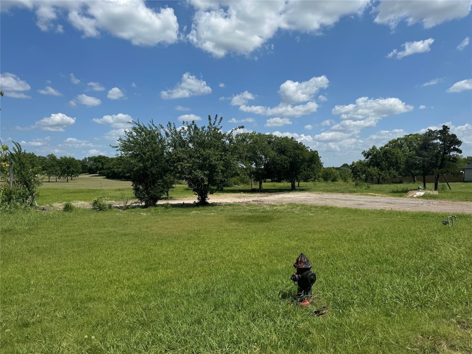 0.98 acres in Grayson County