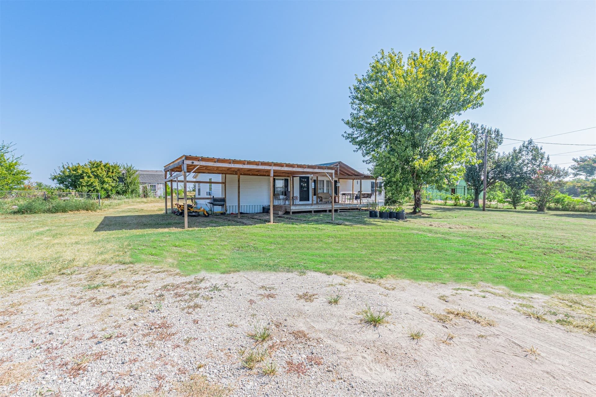 12.7 acres in Hopkins County